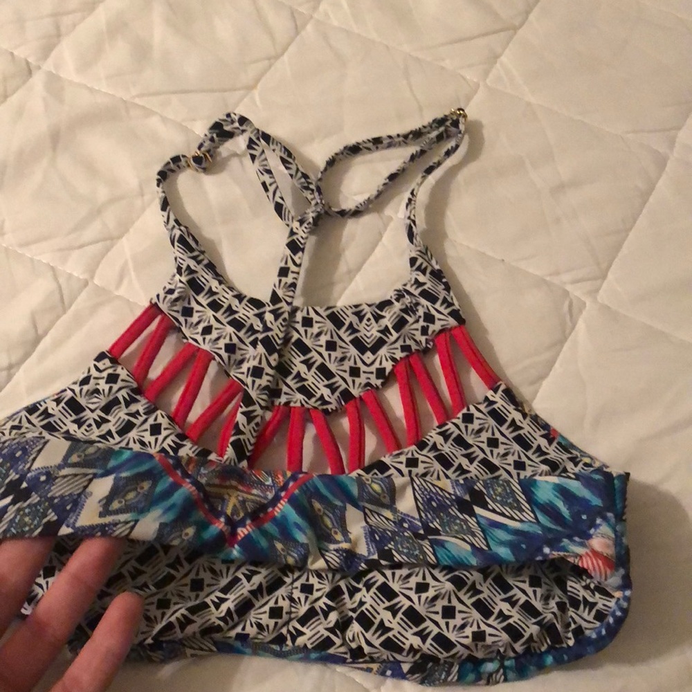 Reversible - Picture 3 of 3